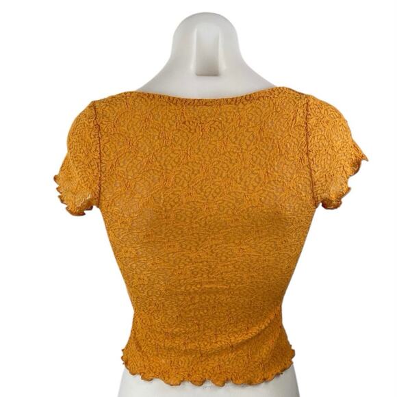Urban Outfitters Quinn Lace Coral Lettuce Tie Scoop Short Sleeve Crop Top Sz XS - Picture 2 of 4